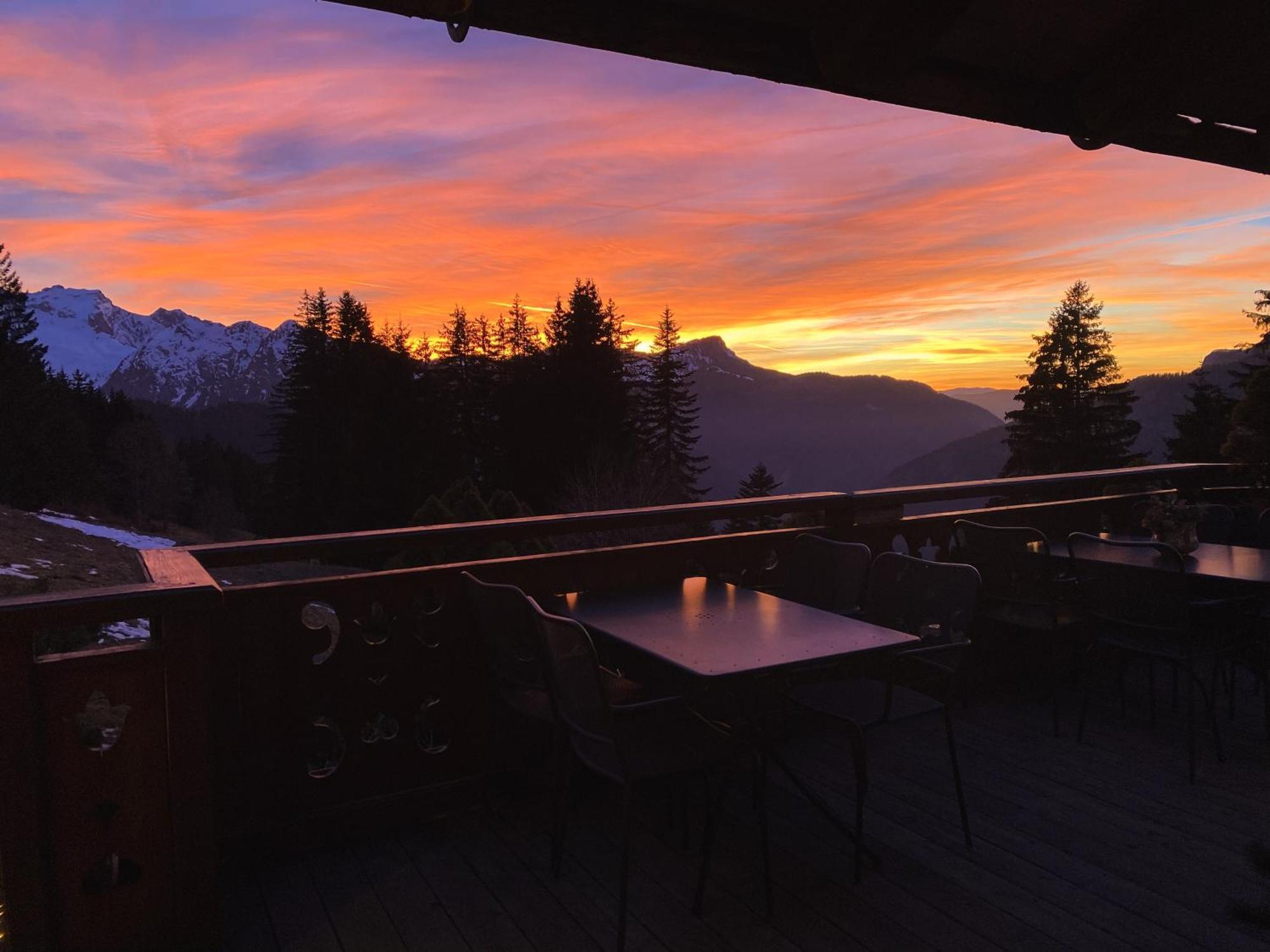 La Ferme Des Vonezins Hotel Thônes Eksteriør billede